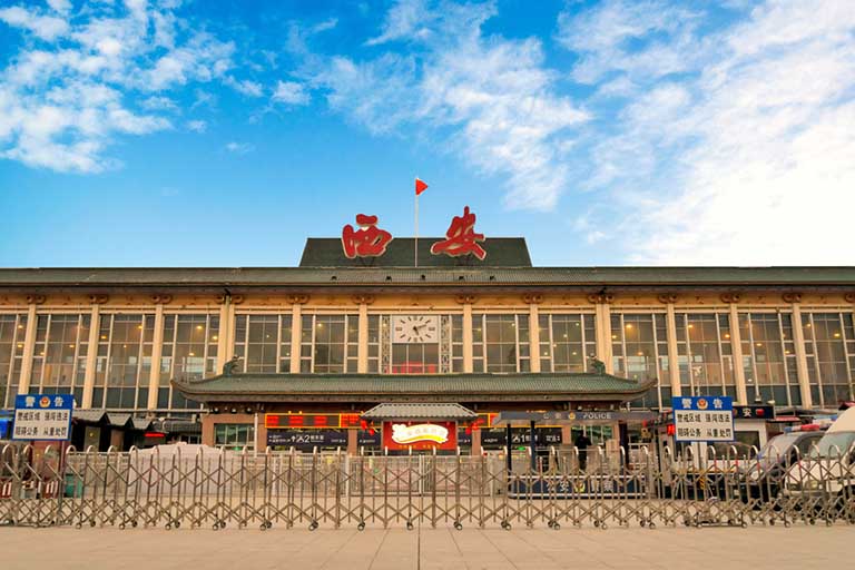 Xian to Chongqing - Xian Railway Station