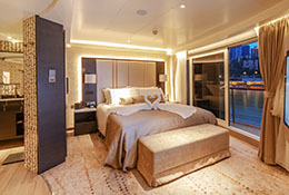 President Suite on Century Victory (6F)