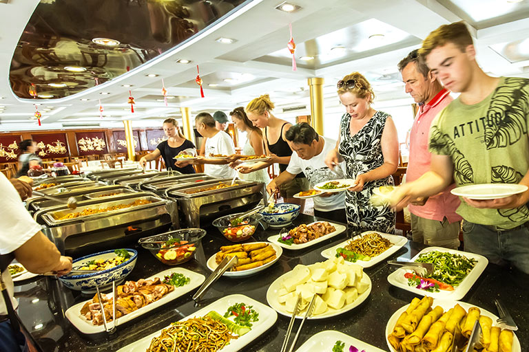 Food & Drink Service on Yangtze 1 Cruise