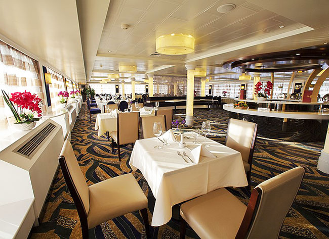 Dining Environment on Victoria Cruises