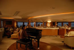 Piano Bar of Yangtze Explorer