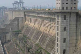 Hydropower Station of Gezhou Dam was the biggest in China.