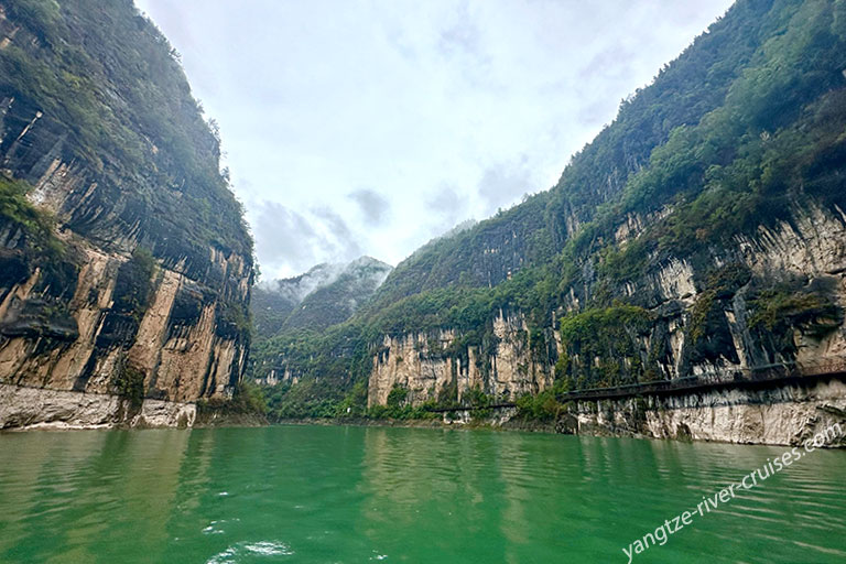 Find a Yangtze River Cruise