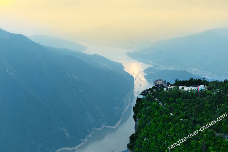 Three Gorges Summit