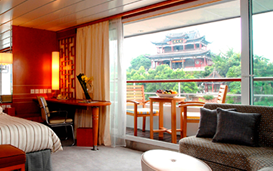 Luxury family cabins on Yangtze cruise