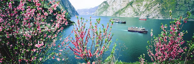 Yangtze Cruise in Spring